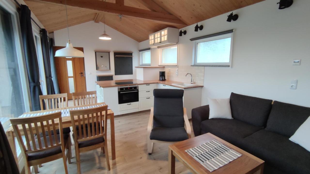 Haus Toskana, Kleines Ferienhaus Im Toskanagarten Bad Sulza Esterno foto
